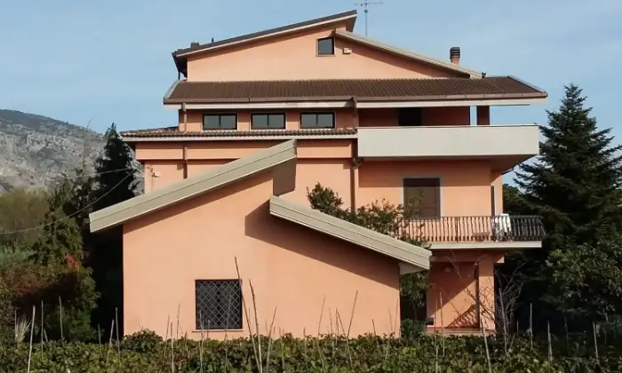 Rexer-CASTROVILLARI-Villa-con-terreno-Altro