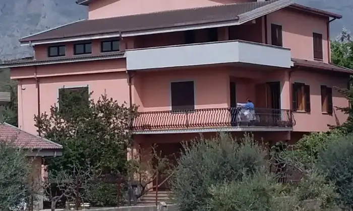 Rexer-CASTROVILLARI-Villa-con-terreno-Altro