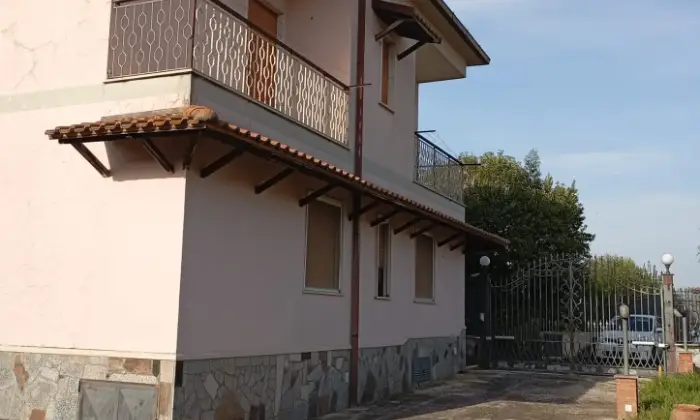Rexer-Colleferro-Vendesi-Villa-con-Giardino-e-Garage-Via-degli-Abetti-Colleferro-Altro