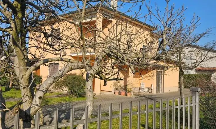 Rexer-Capralba-Vendesi-una-splendida-villa-a-Capralba-CR-Altro
