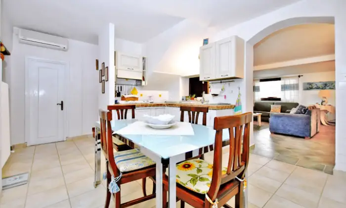 Rexer-Olbia-Villa-con-ampio-giardino-privato-Altro