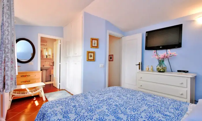 Rexer-Olbia-Villa-con-ampio-giardino-privato-Altro