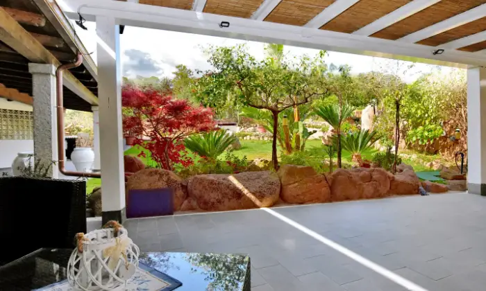 Rexer-Olbia-Villa-con-ampio-giardino-privato-Altro