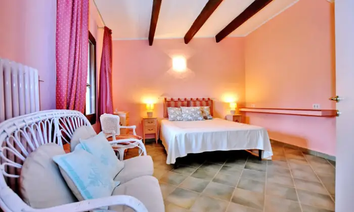 Rexer-Olbia-Villa-con-ampio-giardino-privato-Altro