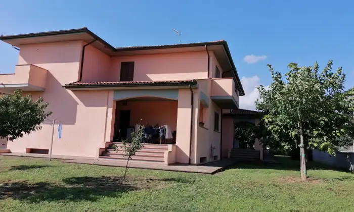 Rexer-Roccastrada-A-ribolla-splendida-villa-in-bifamiliare-Giardino