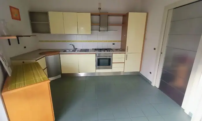 Rexer-Termoli-Appartamento-mq-con-box-doppio-incluso-Termoli-Cucina