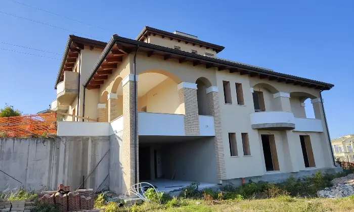 Rexer-Citt-SantAngelo-Vendesi-Villa-a-Citt-SantAngelo-Altro