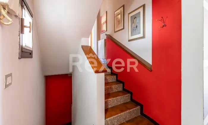 Rexer-Camparada-Ampia-Villa-con-piscina-Altro