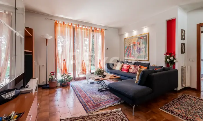 Rexer-Camparada-Ampia-Villa-con-piscina-Altro