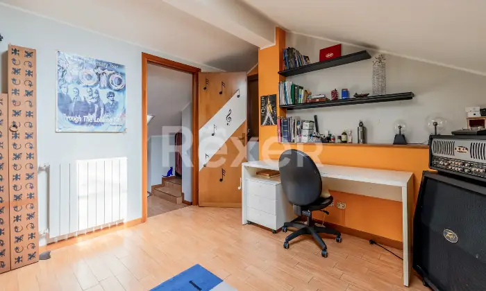 Rexer-Camparada-Ampia-Villa-con-piscina-Altro