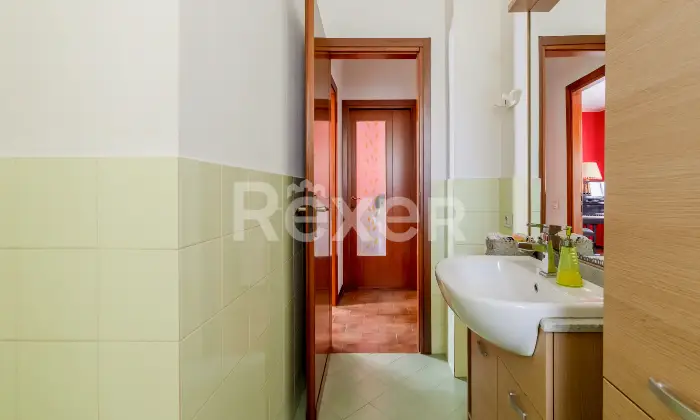 Rexer-Camparada-Ampia-Villa-con-piscina-Altro