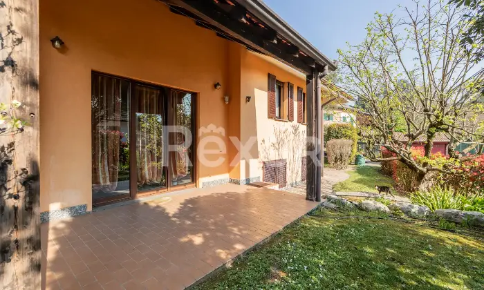 Rexer-Camparada-Ampia-Villa-con-piscina-Altro