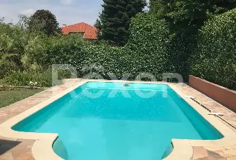 Rexer-Camparada-Ampia-Villa-con-piscina-Altro