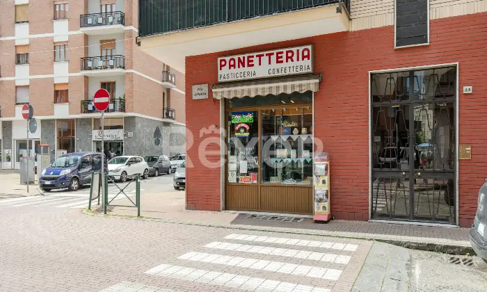 Rexer-Nichelino-ZONA-JUVARRA-VZE-MERCATO-RIONALE-Locale-commerciale-angolare-con-area-vendita-retro-