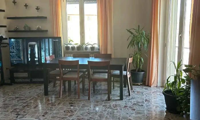 Rexer-Orvieto-Vendesi-luminoso-appartamento-a-Orvieto-Scalo-Altro