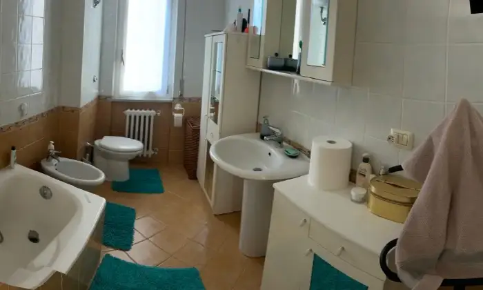 Rexer-Orvieto-Vendesi-luminoso-appartamento-a-Orvieto-Scalo-Altro