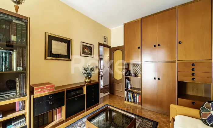 Rexer-COLLEGNO-AMPIO-QUADRILOCALE-CON-BOX-Altro