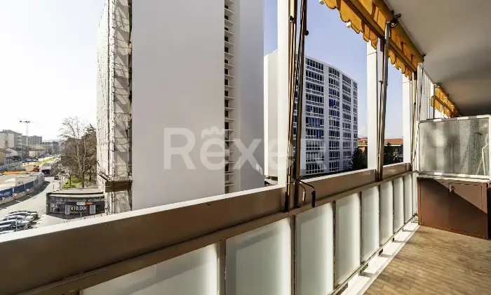 Rexer-COLLEGNO-AMPIO-QUADRILOCALE-CON-BOX-Altro