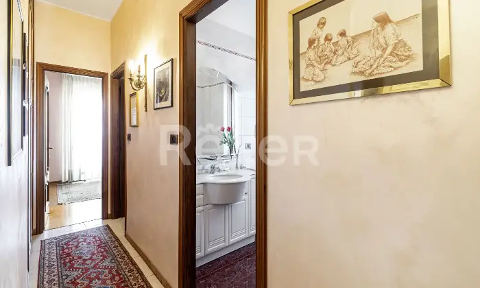 Rexer-COLLEGNO-AMPIO-QUADRILOCALE-CON-BOX-Altro