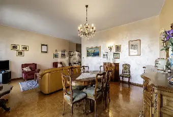 Rexer-COLLEGNO-AMPIO-QUADRILOCALE-CON-BOX-Altro