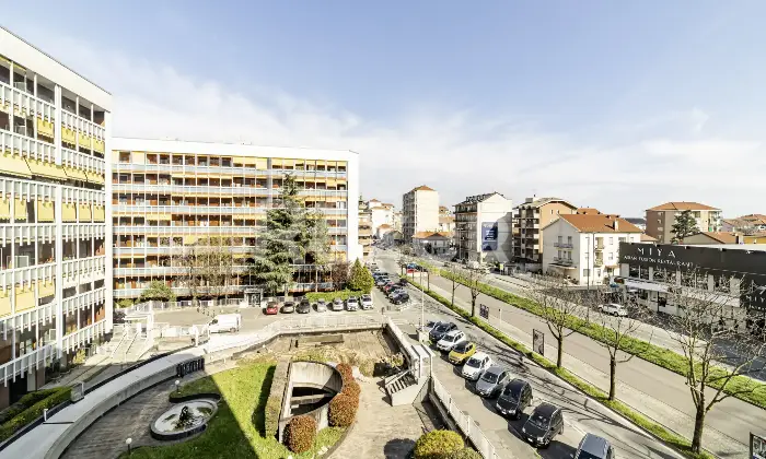 Rexer-COLLEGNO-AMPIO-QUADRILOCALE-CON-BOX-Altro