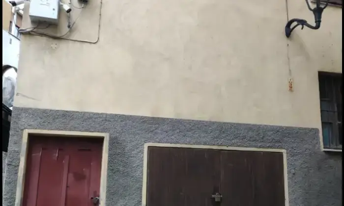 Rexer-Altare-Vendesi-immobile-nel-centro-storico-a-Savona-SV-Altro