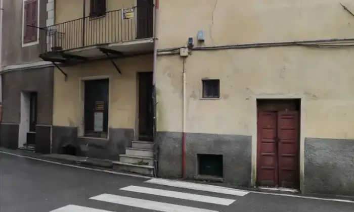 Rexer-Altare-Vendesi-immobile-nel-centro-storico-a-Savona-SV-Altro