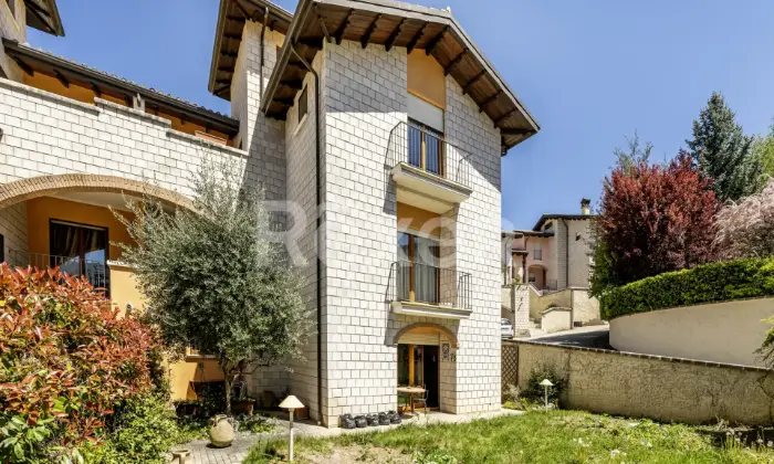 Rexer-SantElia-Villetta-a-Schiera-in-Vendita-Via-Minieri-SantElia-Borgo-degli-Elfi-Altro