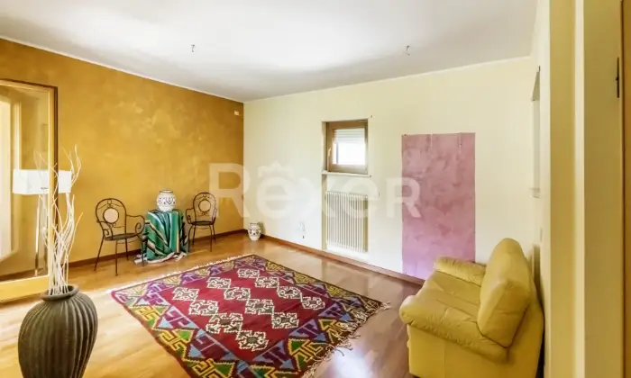 Rexer-SantElia-Villetta-a-Schiera-in-Vendita-Via-Minieri-SantElia-Borgo-degli-Elfi-Altro