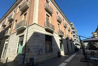 Rexer-Cosenza-Filiale-Bancaria-e-Appartamenti-Residenziali-in-Vendita-a-Cosenza-Altro