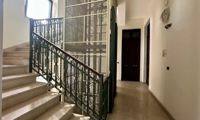 Rexer-Cosenza-Filiale-Bancaria-e-Appartamenti-Residenziali-in-Vendita-a-Cosenza-Altro