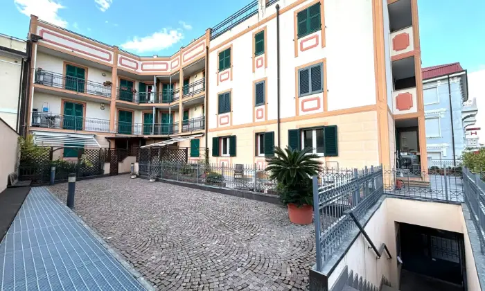 Rexer-Spotorno-Trilocale-in-perfette-condizioni-Altro