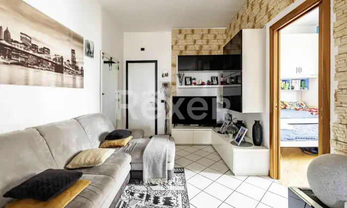 Rexer-Osio-Sotto-Trilocale-allultimo-piano-con-ascensore-a-Osio-Sotto-Classe-A-Altro