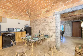 Rexer-Ozzano-Monferrato-Elegante-casale-Depoca-Altro
