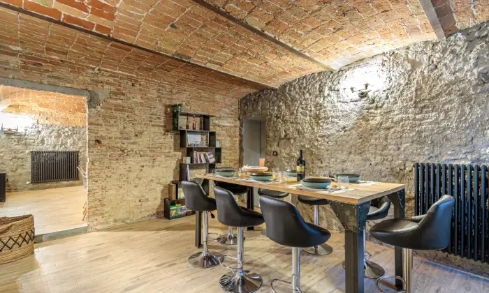 Rexer-Ozzano-Monferrato-Elegante-casale-Depoca-Altro