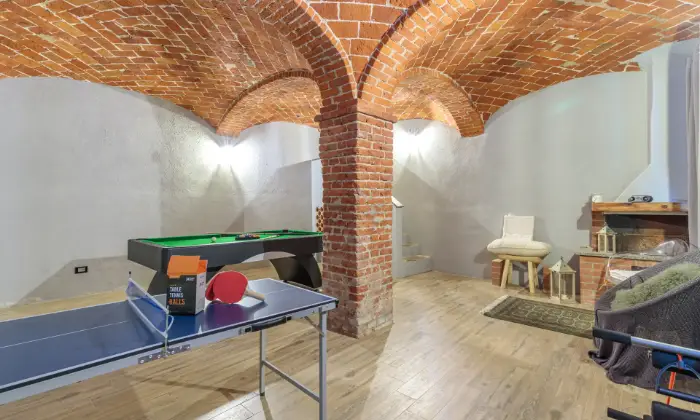 Rexer-Ozzano-Monferrato-Elegante-casale-Depoca-Altro