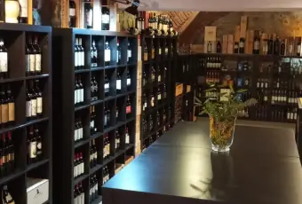Rexer-Lucignano-Un-locale-commerciale-in-vendita-a-Lucignano-in-provincia-di-Arezzo-Altro
