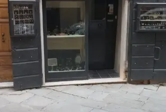 Rexer-Lucignano-Vendesi-locale-commerciale-a-Arezzo-Altro