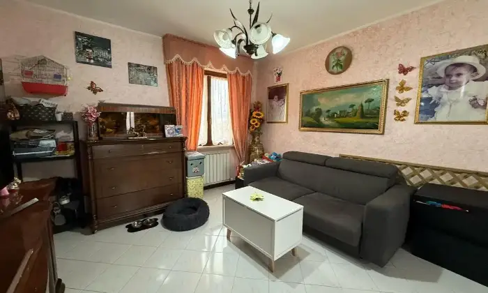 Rexer-Castiglione-del-Lago-Vendesi-Appartamento-spazioso-a-Castiglione-del-Lago-Altro