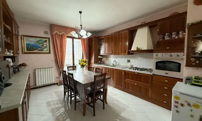 Rexer-Castiglione-del-Lago-Vendesi-Appartamento-spazioso-a-Castiglione-del-Lago-Altro