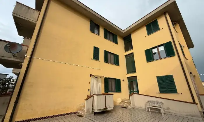 Rexer-Castiglione-del-Lago-Vendesi-Appartamento-spazioso-a-Castiglione-del-Lago-Altro