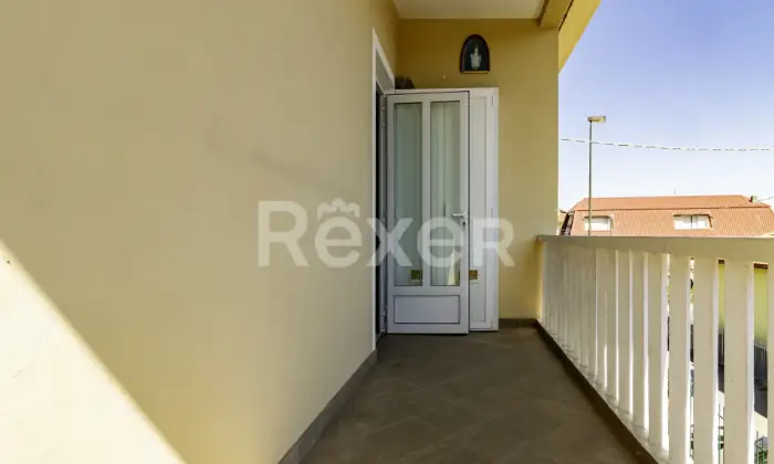 Rexer-Chieri-Villa-Bifamiliare-con-giardino-e-box-Altro