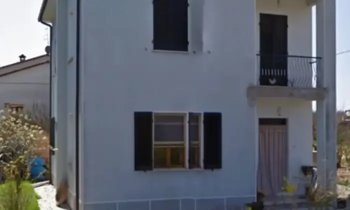 Rexer-Castiglione-del-Lago-Vendesi-casa-singola-parzialmente-ristrutturata-a-Castiglione-del-Lago-Altro