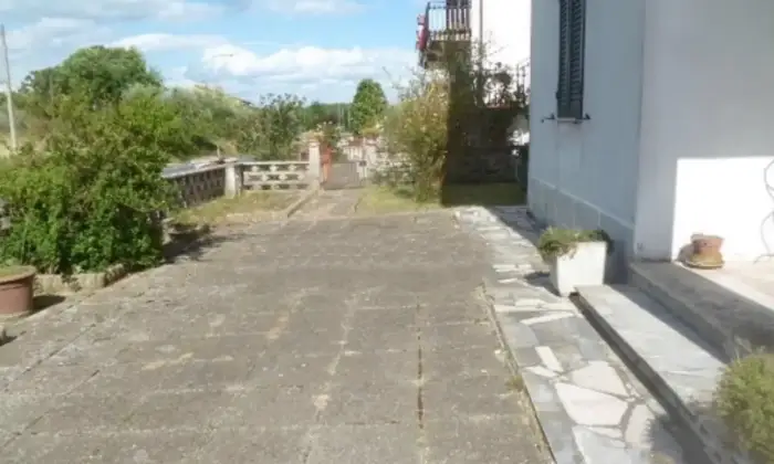 Rexer-Castiglione-del-Lago-Vendesi-casa-singola-parzialmente-ristrutturata-a-Castiglione-del-Lago-Altro
