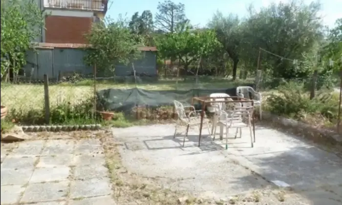 Rexer-Castiglione-del-Lago-Vendesi-casa-singola-parzialmente-ristrutturata-a-Castiglione-del-Lago-Altro