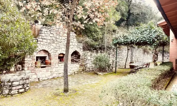 Rexer-Perugia-Vendesi-Villa-a-Perugia-Altro
