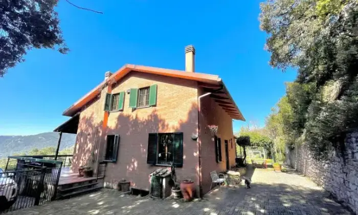Rexer-Perugia-Vendesi-Villa-a-Perugia-Altro