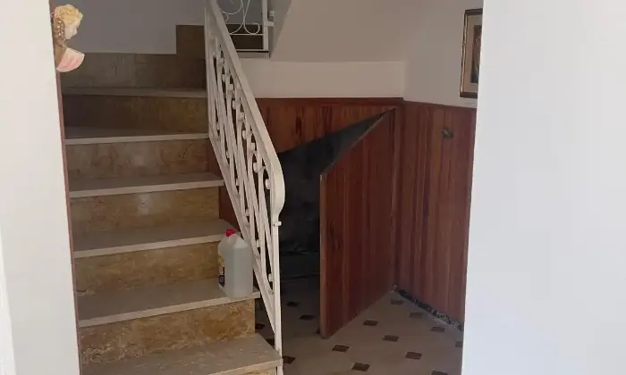 Rexer-Tula-Vendesi-palazzina-a-Tula-SS-Altro