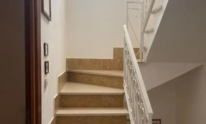 Rexer-Tula-Vendesi-palazzina-a-Tula-SS-Altro