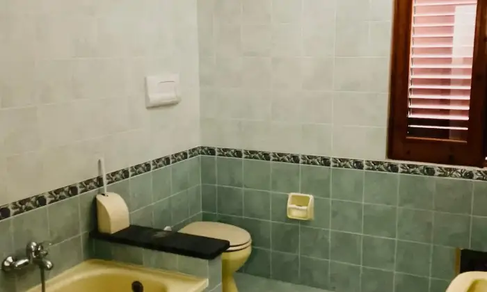 Rexer-Tula-Vendesi-palazzina-a-Tula-SS-Altro